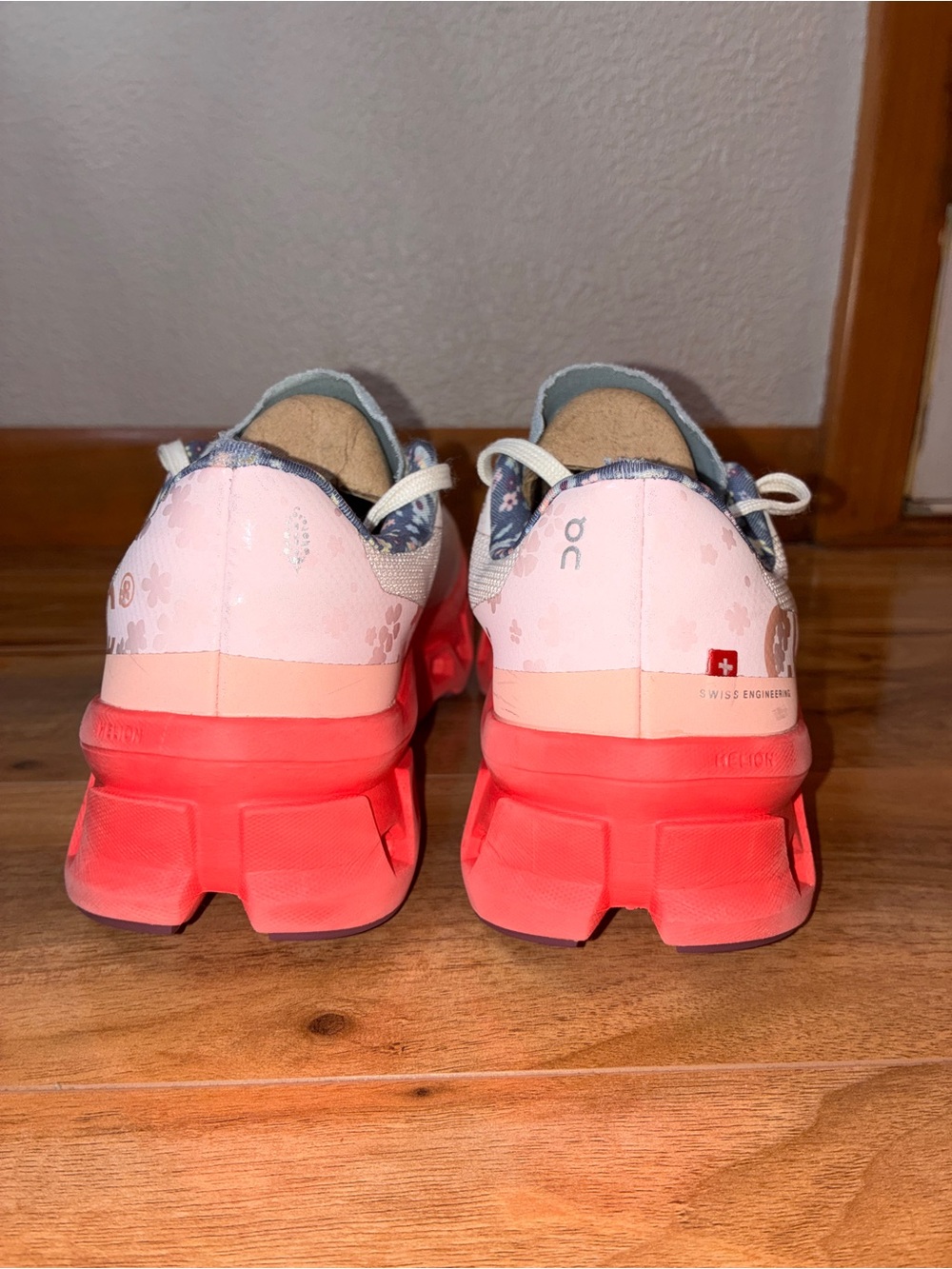 Free People Movement X On Cloudmonster Women’s Athletic Shoe Sneakers- size 7.5 - Picture 8 of 12